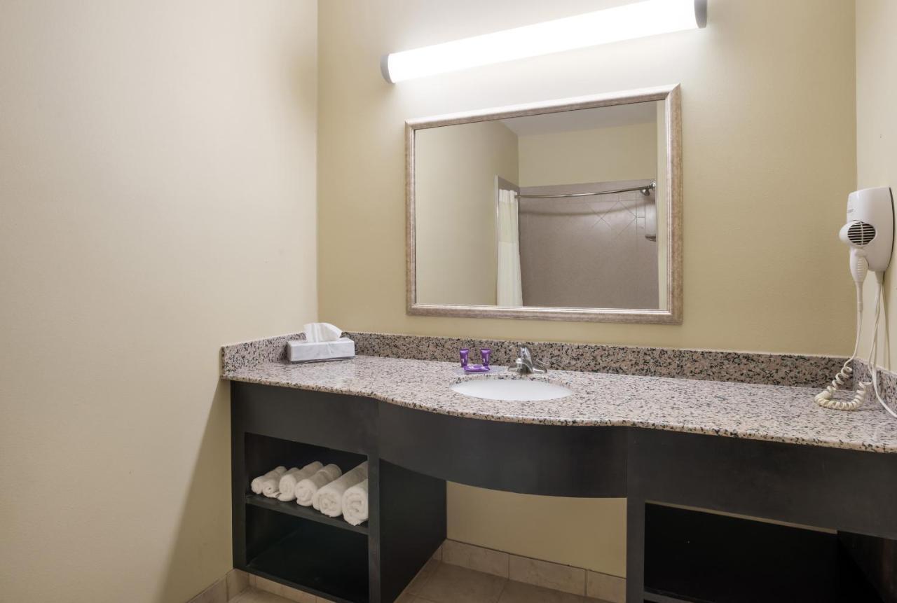 Knights Inn Bunkie Экстерьер фото