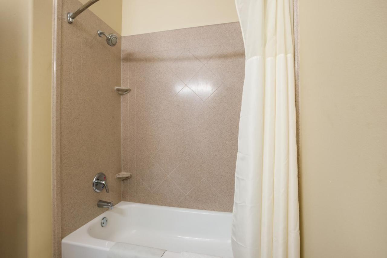 Knights Inn Bunkie Экстерьер фото